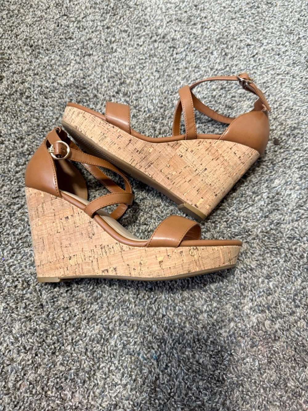 Tommy Hilfiger Cognac Leather Strappy Block Heel Sandals - Picture 3 of 6